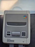 Super nintendo mini, Spelcomputers en Games, Spelcomputers | Nintendo Super NES, Ophalen of Verzenden, Zo goed als nieuw, Met 2 controllers