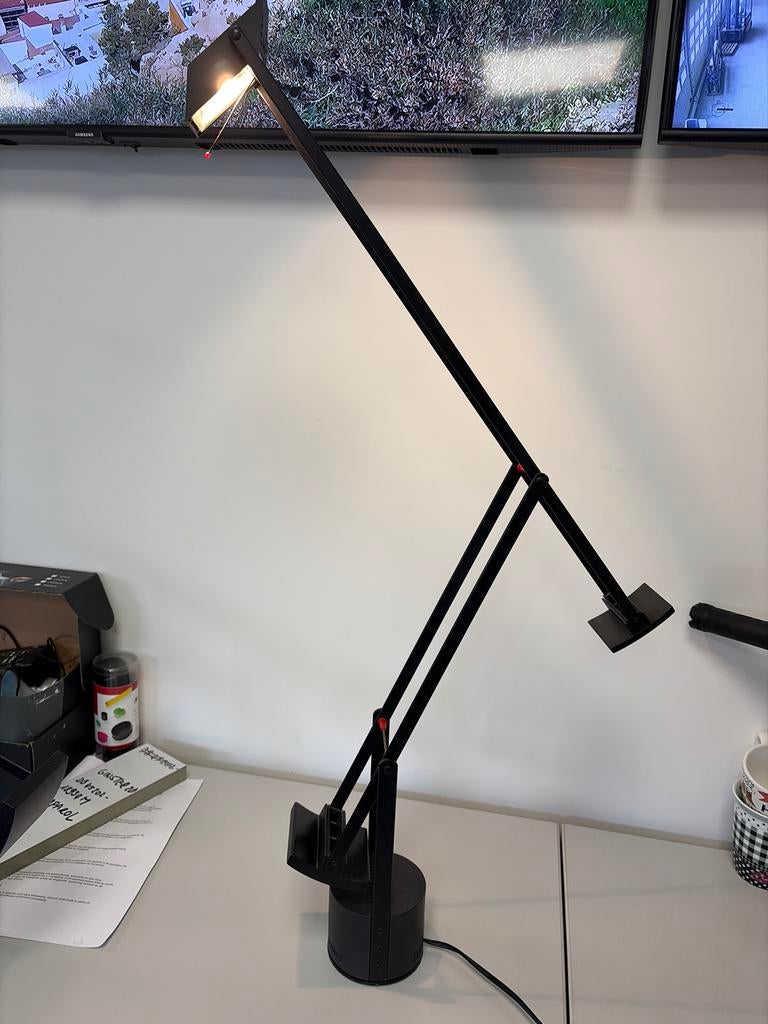2 stuks Stijlvolle Artemide Lamp, Ophalen of Verzenden, Zo goed als nieuw, Metaal, 100 tot 150 cm