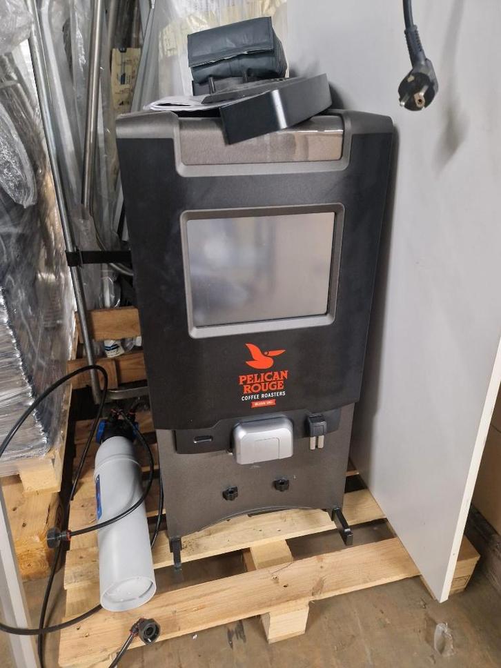 Autobar Pelican Rouge Virtu I koffiezetapparaat, Witgoed en Apparatuur, Koffiezetapparaten, Gebruikt, Gemalen koffie, Koffiemachine