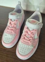 NIKE kinder schoenen, licht roze. Maat 32, Kinderen en Baby's, Kinderkleding | Schoenen en Sokken, Ophalen of Verzenden, Zo goed als nieuw