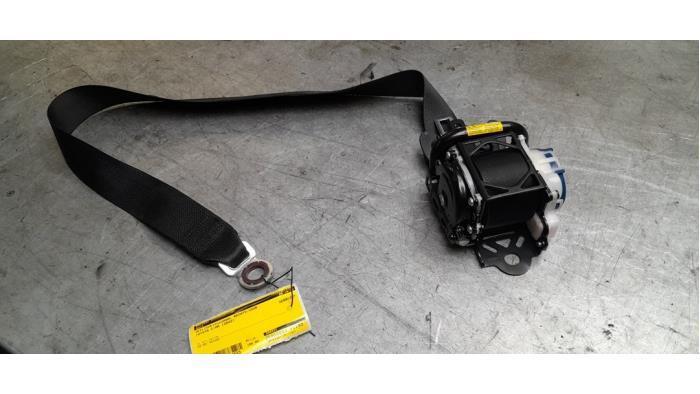 Veiligheidsgordel rechts-voor van een Toyota C-HR, Auto-onderdelen, Interieur en Bekleding, Toyota, Gebruikt, 3 maanden garantie