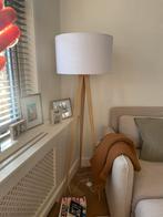 Zuiver tripod lamp wit hout TOP staat, Huis en Inrichting, Lampen | Vloerlampen, Zo goed als nieuw, Hout, Ophalen