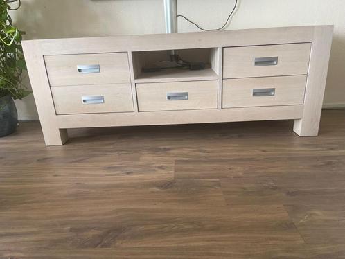 Massief eiken tv kast in white wash, Huis en Inrichting, Kasten | Televisiemeubels, Zo goed als nieuw, Minder dan 100 cm, 150 tot 200 cm