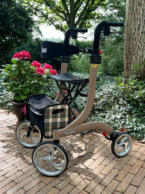 Rollator Drive Nitro L, Diversen, Rollators, Zo goed als nieuw, Lichtgewicht, Opvouwbaar, Ophalen