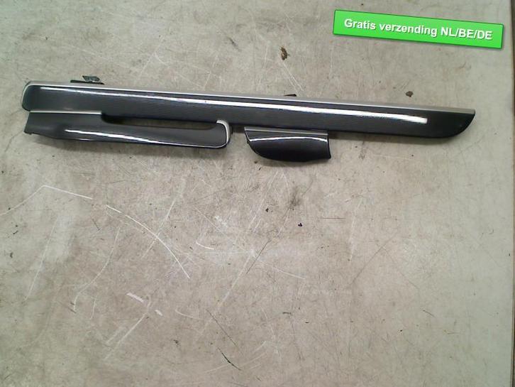 SIERLIJST DASHBOARD SET Golf VI (5K1) (5K1858529ADL), Auto-onderdelen, Carrosserie en Plaatwerk, Volkswagen, Gebruikt