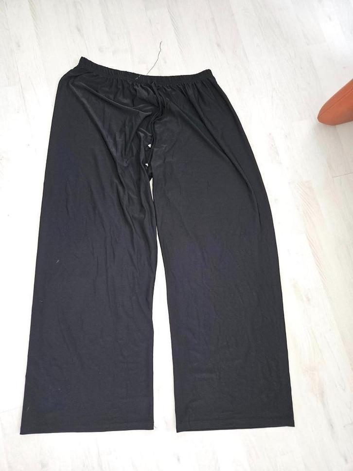mooie zwarte broek maat XL  *v24*, Kleding | Dames, Broeken en Pantalons, Zo goed als nieuw, Maat 46/48 (XL) of groter, Zwart