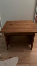 Gratis: kinder lessenaar, Ophalen, Gebruikt, Stoel(en)