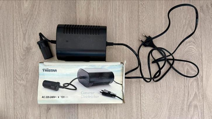 Tristar KB-7980 Omvormer 230V naar 12V, Caravans en Kamperen, Camper-accessoires, Gebruikt, Ophalen of Verzenden