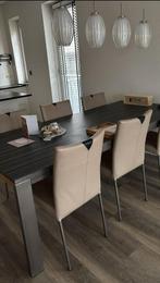 Bert plantagie eettafel, Ophalen, Zo goed als nieuw
