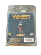 Warhammer Old World Bretonnia Paladin with Sword and Shield, Hobby en Vrije tijd, Wargaming, Warhammer, Ophalen of Verzenden, Zo goed als nieuw