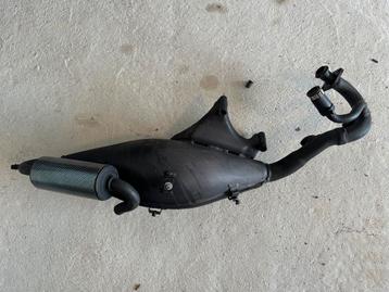 Originele Piaggio ZIP SP 2T uitlaat beschikbaar voor biedingen