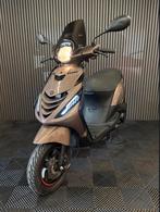 PIAGGIO ZIP 4T 3V 2020 BROM FULL OPTION BAJA BRONS, Fietsen en Brommers, Maximaal 45 km/u, Zip, Ophalen of Verzenden, Zo goed als nieuw