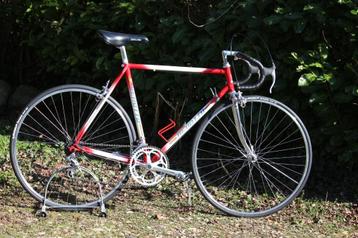 Retro Benotto racefiets ren fiets rood/wit 56 cm Eroica zgan beschikbaar voor biedingen