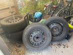 Winterbanden, stalen velgen bandenstandaard 235/60R16 100H, Auto diversen, Overige Auto diversen, Ophalen