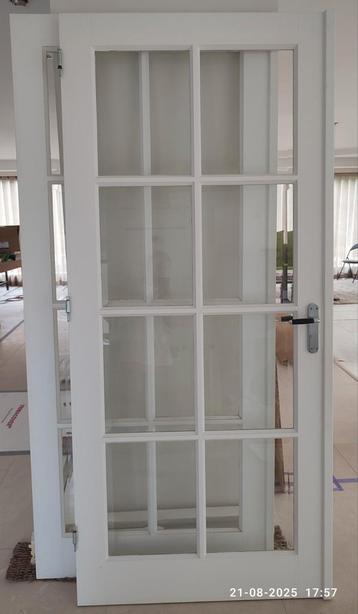 Set hardhouten witte binnendeuren met facet geslepen glas beschikbaar voor biedingen