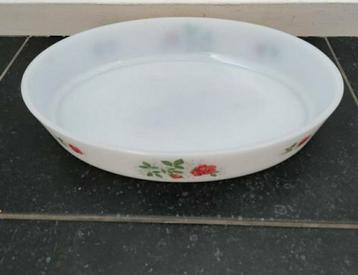 Ovenschaal,RETRO,ACROPOL FRANCE,wit,vuurvast,Vintage,bloem beschikbaar voor biedingen