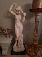 Sierlijk beeld Romeinse godin gemerkt met A.Santini, Antiek en Kunst, Ophalen of Verzenden