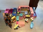 Barbie camper, paarden, tafel, bed, stoel, auto's, Ophalen, Gebruikt, Barbie