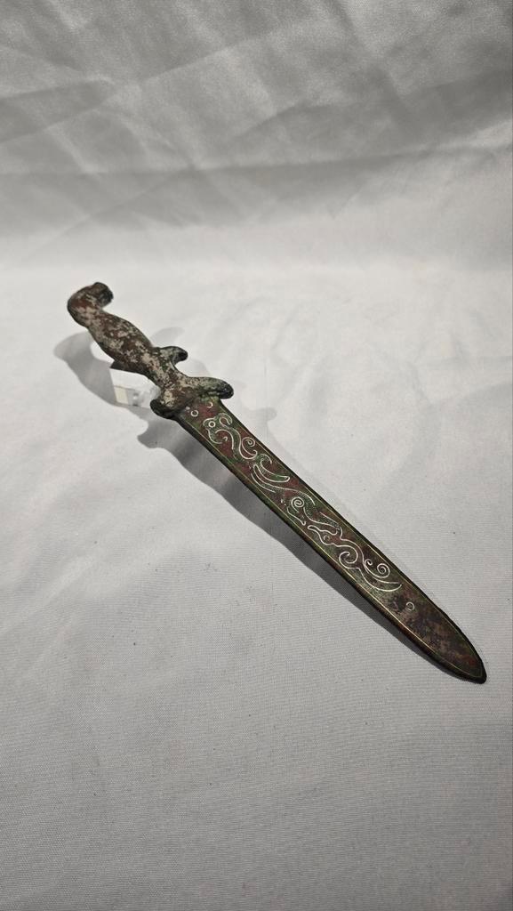 Antieke dynadty Dolk met Decoratie, Antiek en Kunst, Antiek | Overige Antiek, Ophalen of Verzenden