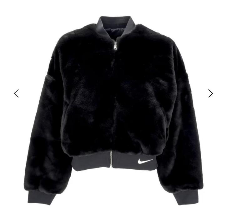 Nike Fake Fur Jas, Kleding | Dames, Jassen | Zomer, Zo goed als nieuw, Maat 38/40 (M), Zwart, Ophalen of Verzenden