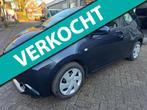 Toyota Aygo 1.0 VVT-i x-play AIRCO LED ORG 128525 KM NAP O.H, Voorwielaandrijving, Euro 6, Origineel Nederlands, Handgeschakeld