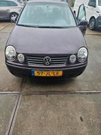 Volkswagen Polo 1.4 55KW 2002 Rood, Voorwielaandrijving, 74 pk, 4 cilinders, Origineel Nederlands