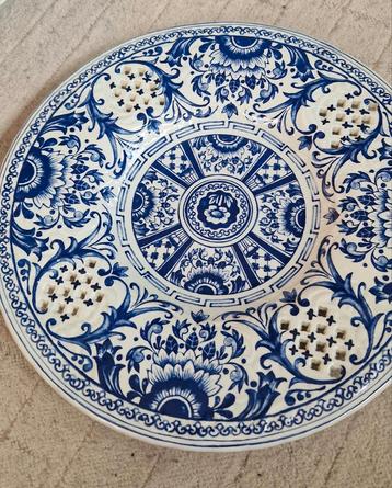 Delfts Blauw Ajour Bord Boch Frères beschikbaar voor biedingen