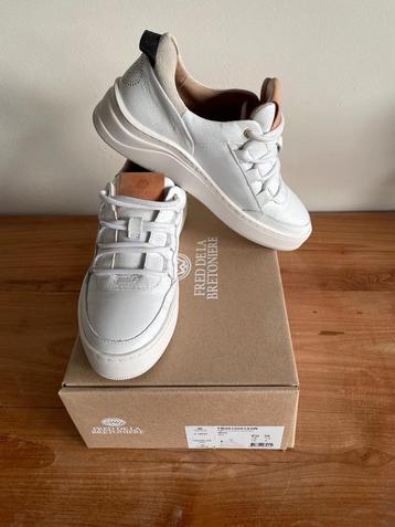 Fred de La Bretoniere, nieuw sneakers wit, maat 39  beschikbaar voor biedingen