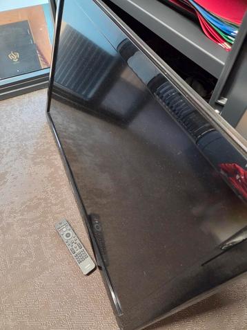 42 inch flatscreen tv incl muurbeugel beschikbaar voor biedingen
