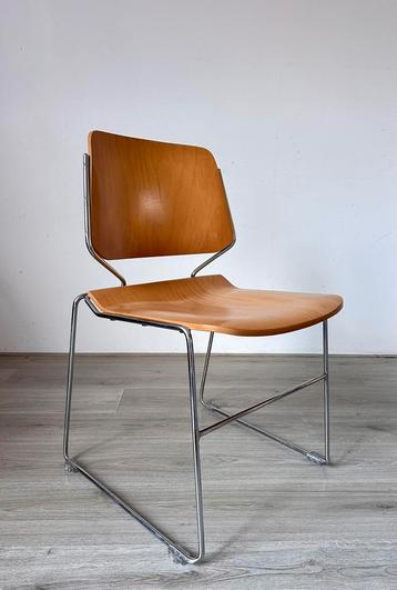 6 Matrix Krueger vintage design stoelen beschikbaar voor biedingen