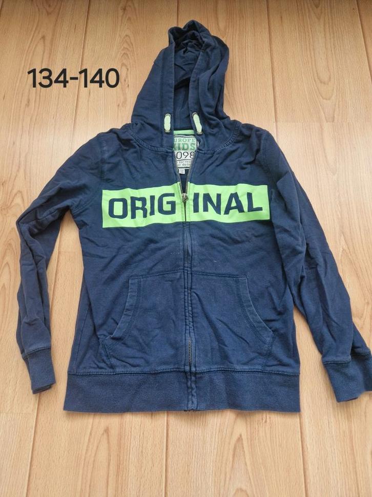 Vest maat 143 140 marineblauw groen wibra, Kinderen en Baby's, Kinderkleding | Maat 134, Zo goed als nieuw, Jongen, Trui of Vest