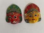 2 x vintage kleine maskers Papier Mache wandmasker. India., Ophalen of Verzenden