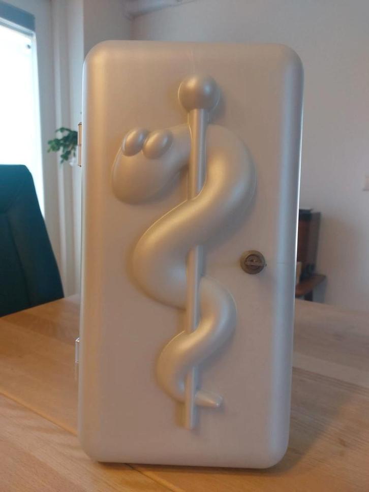 medicijn kastjes, 3 st, Huis en Inrichting, Badkamer | Badkamermeubels, Gebruikt, Overige typen, Minder dan 100 cm, Minder dan 50 cm