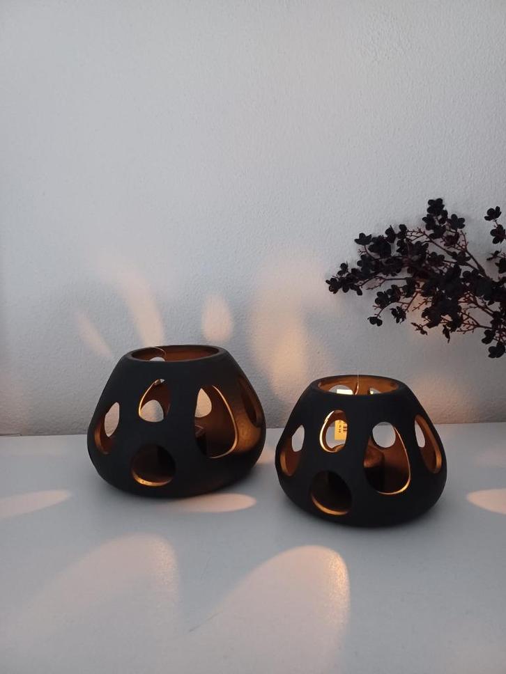 Trendy waxinehouder Elmir Zwart S of M Nieuw!, Huis en Inrichting, Woonaccessoires | Kandelaars en Kaarsen, Nieuw, Kandelaar, Minder dan 25 cm