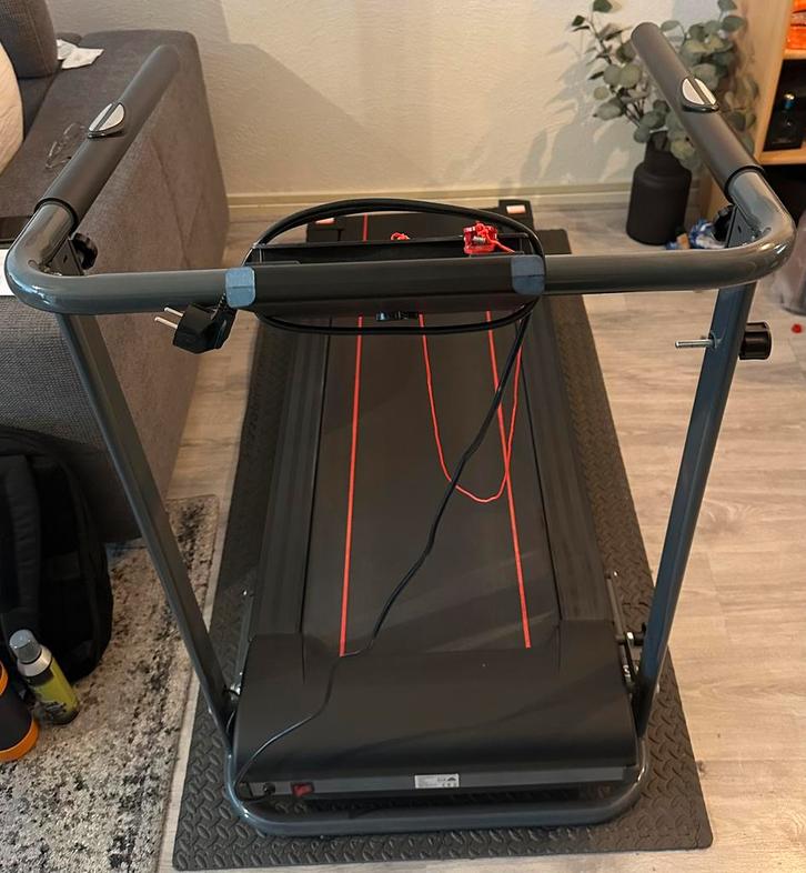 Loopband (lees beschrijving), Sport en Fitness, Fitnessapparatuur, Zo goed als nieuw, Loopband, Armen, Benen, Borst, Buik, Rug