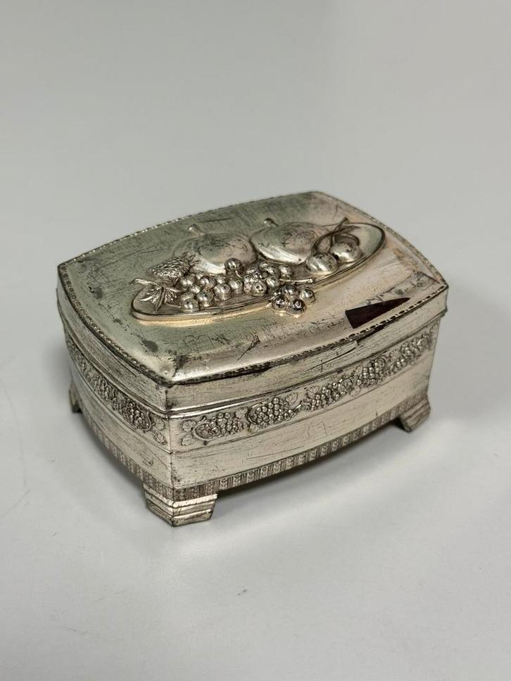 Antiek zilver juwelendoosje sieradendoos fluwelen voering, Antiek en Kunst, Curiosa en Brocante, Ophalen of Verzenden