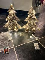 2 kleine verlichte kerstboompjes met glitter, Ophalen, Zo goed als nieuw