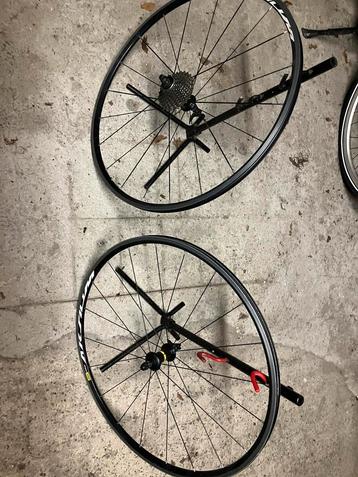 Wielset mavic aksium beschikbaar voor biedingen