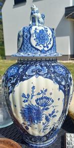 Grote Delfs blauwe vaas, Ophalen