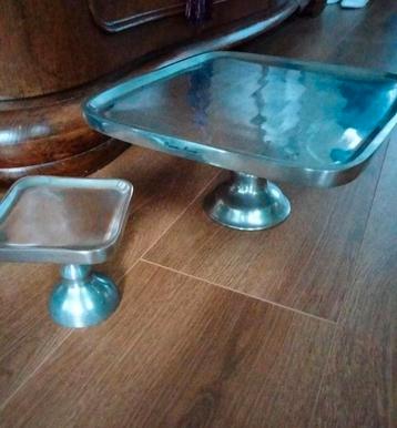 Twee etagères Rivièra Maison  beschikbaar voor biedingen