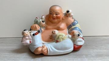 Vintage Chinese Boeddha met 5 kinderen jaren 1950s beschikbaar voor biedingen