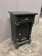 Antiek grenen nachtkastje, Ophalen