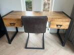 Massief houten bureau met stoel, Huis en Inrichting, Complete inboedels, Ophalen