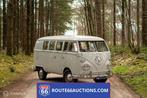 Volkswagen T1b Kombi 1965 | Route 66 auctions, Auto's, Oldtimers, Overige carrosserieën, Volkswagen, Wit, Bedrijf