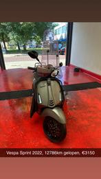 Vespa sprint 2022, Fietsen en Brommers, Scooters | Vespa, Ophalen, Zo goed als nieuw