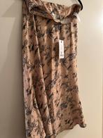 Te koop satijn rok merk NA-KD maat 34  nieuw, Kleding | Dames, Rokken, NA-KD, Beige, Nieuw, Ophalen of Verzenden