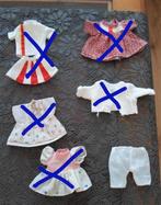 Broekje voor een pop van 15 cm - 20 cm., Verzamelen, Poppen, Ophalen of Verzenden, Zo goed als nieuw, Kleertjes