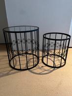 2 Zwarte Amaro bijzettafel, 45 tot 60 cm, Minder dan 55 cm, Metaal of Aluminium, Rond