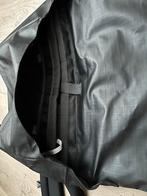 The North Face Base Camp Voyager Schoudertas, Overige merken, Minder dan 30 cm, 25 tot 40 cm, Ophalen of Verzenden