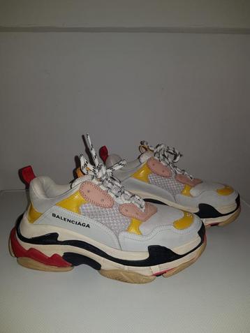 Balenciaga triple s yellow best sale and pink